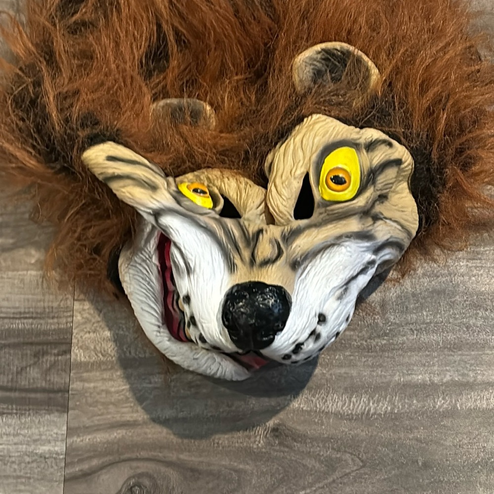 Lions mask. Adult size.  New, without tags.